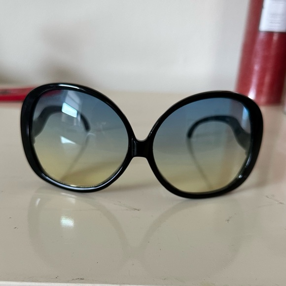 Vintage Jackie O Sunglasses - Picture 2 of 3